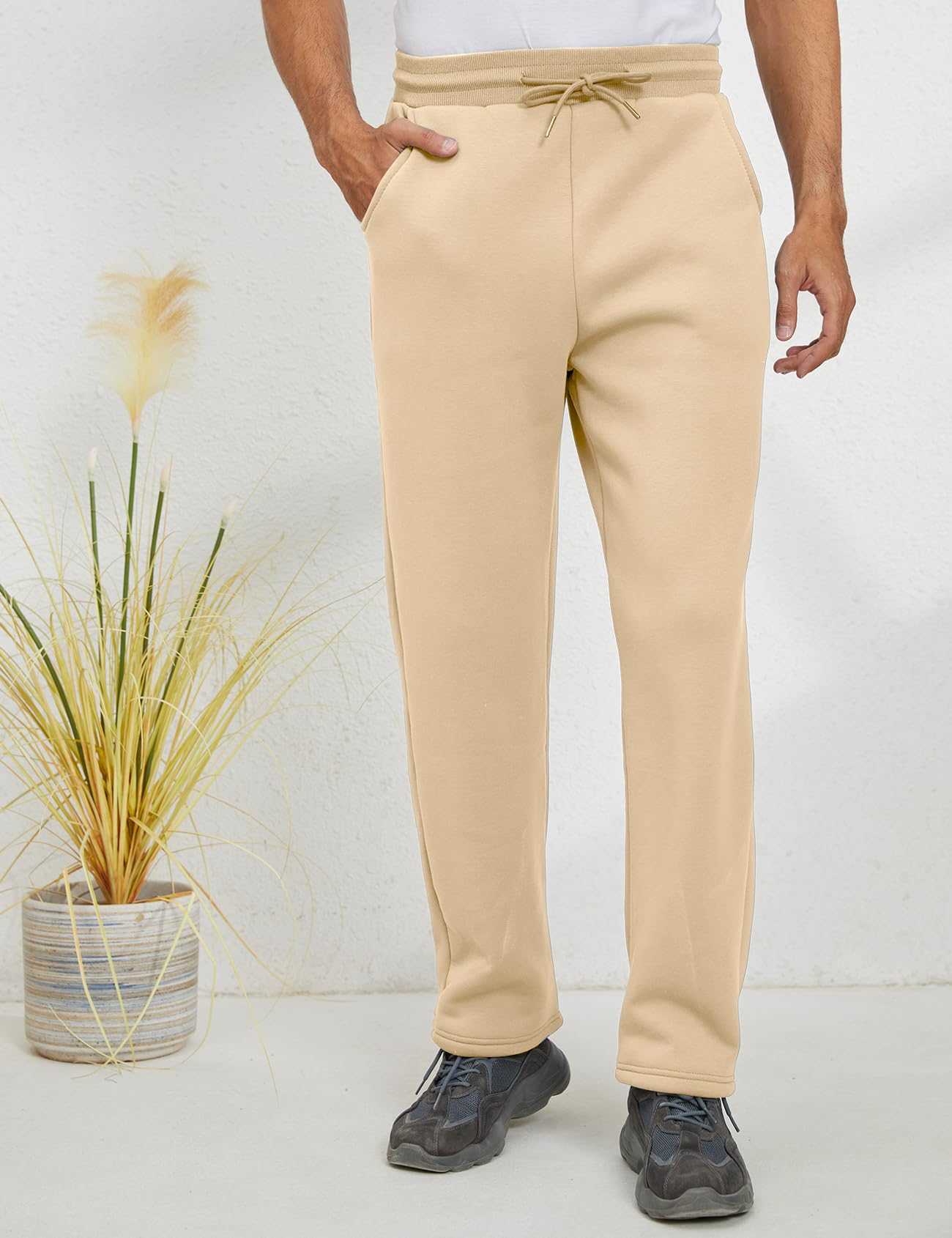 Men's Winter Fleece Pants Sherpa Lined Sweatpants Straight Leg Active Running Sweat Pants Comfy Lounge Pants